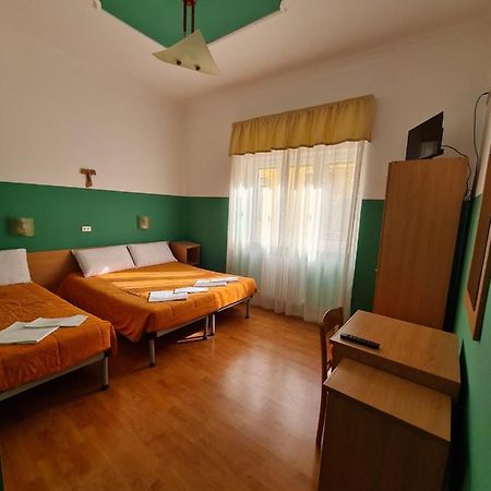 B&B Santa Lucia 산 조반니 로톤도 외부 사진