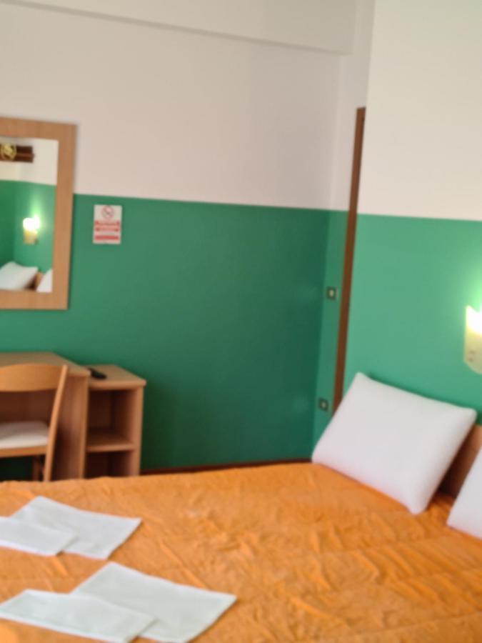 B&B Santa Lucia 산 조반니 로톤도 외부 사진